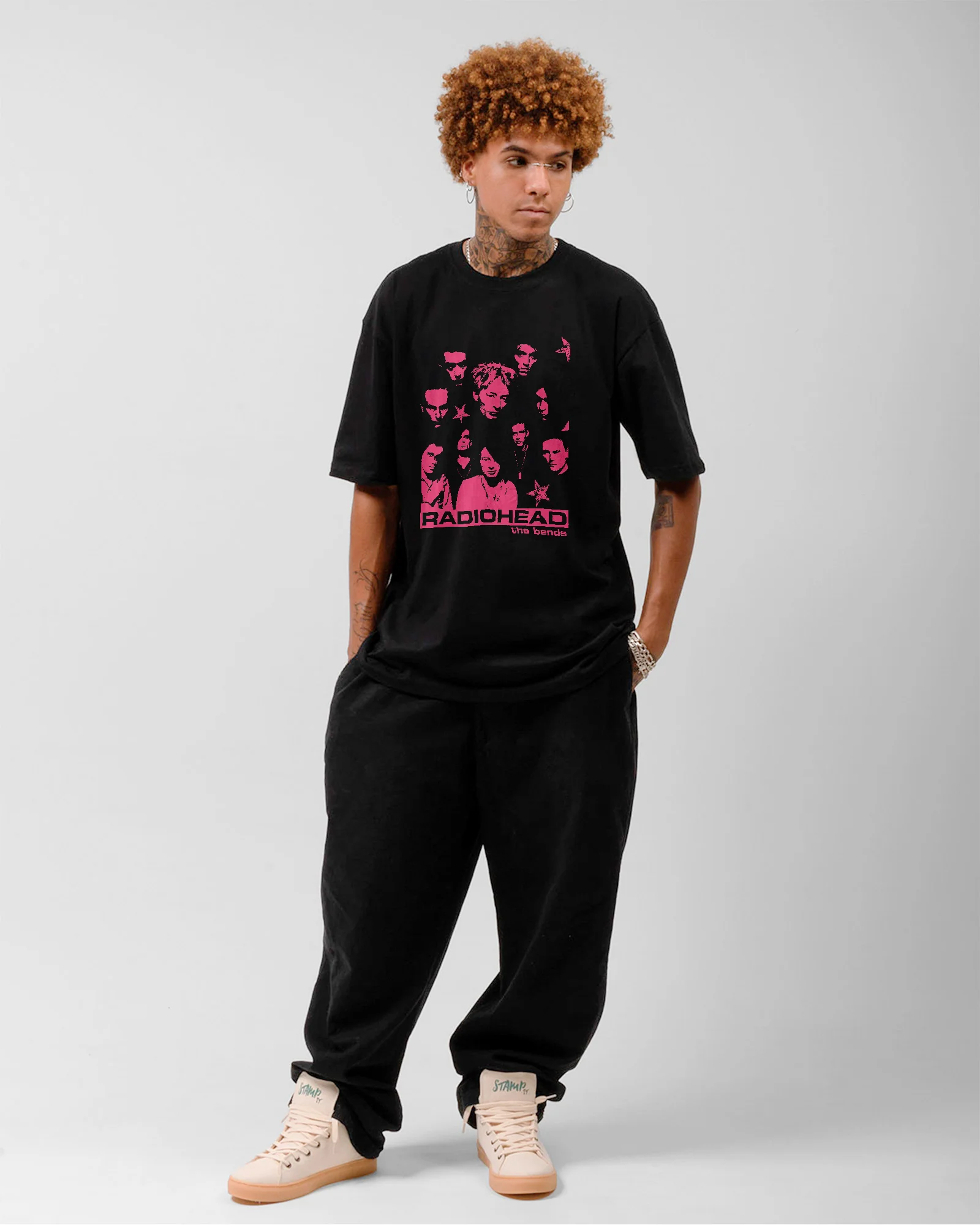 Camiseta Preta Radiohead Integrantes Arte Rosa Streetwear Unissex - Image 3